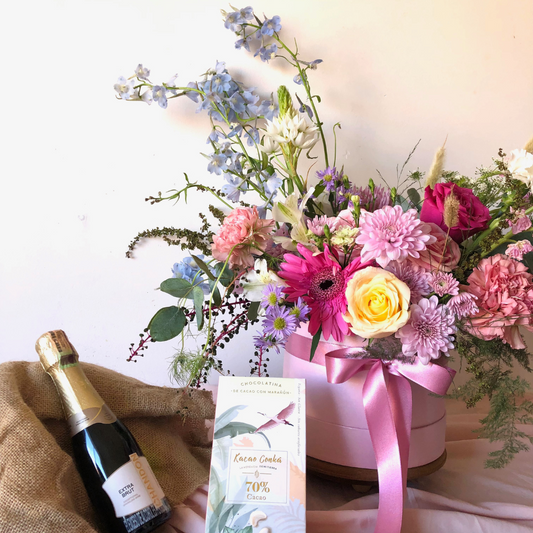 Caja Floral + Chocolates y Champagne